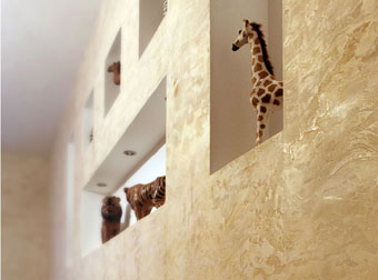Якщо звичайна штукатурка ідеально вирівнює стіни, то декоративна - здатна надати їм об'єм, створюючи 3D-ефект